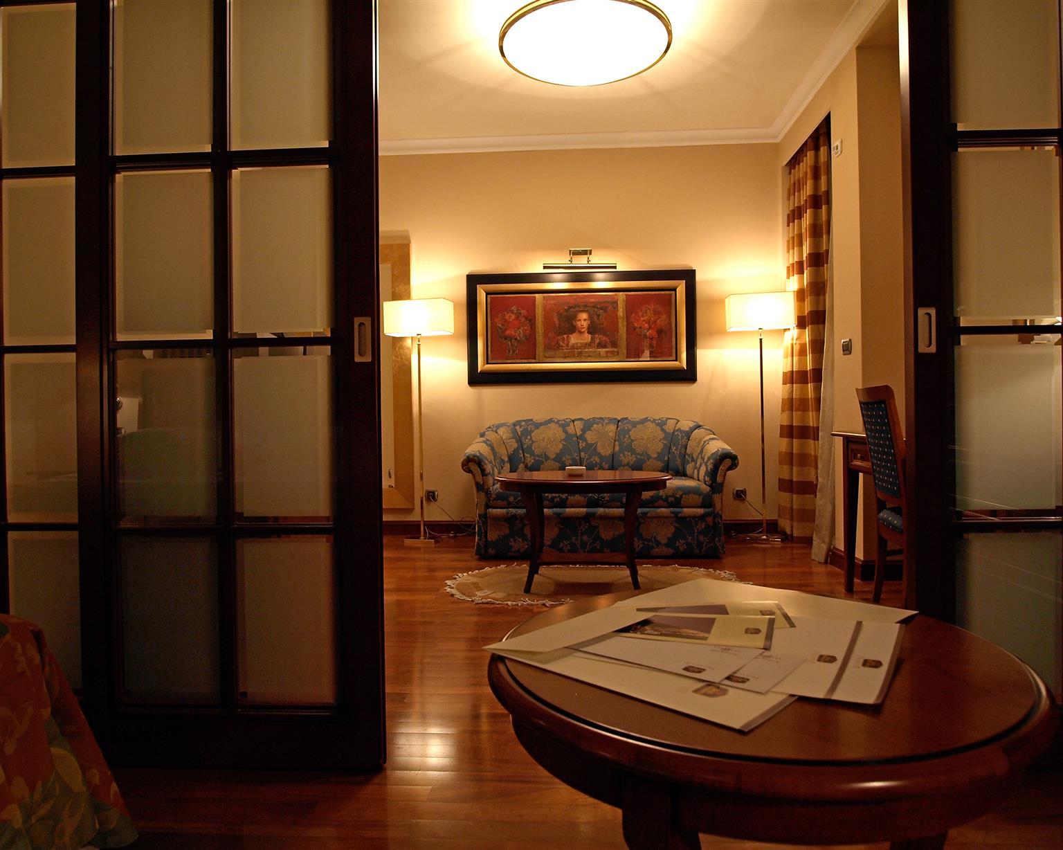 Best Western Premier Hotel Astoria Zagreb Room photo